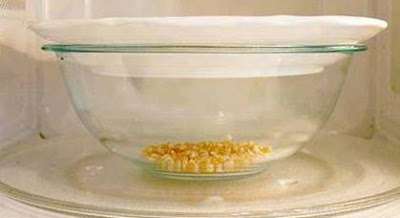Microwave popcorn, no bags, no butter, no oil!