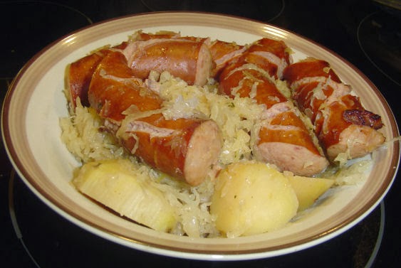 Polish sausage , Sauerkraut and potatoes ( CROCKPOT )