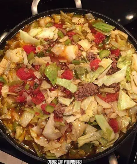 CABBAGE SOUP WITH HAMBURGER
