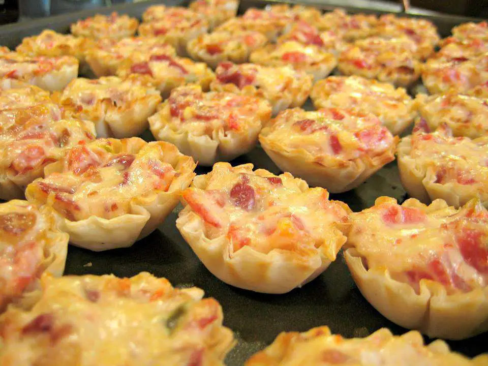 Rotel Cups