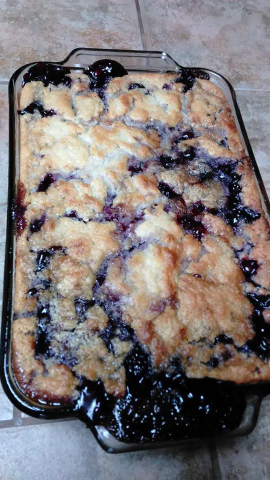 Blackberry cobbler
