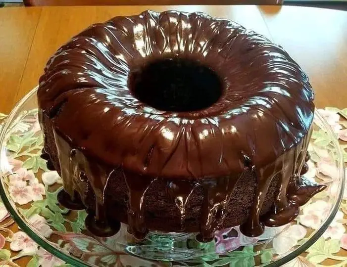 Grandma’s Chocolate Brownie Cake Is The Best We’ve Had