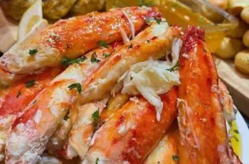 Baked Crab Legs in Butter Sauce